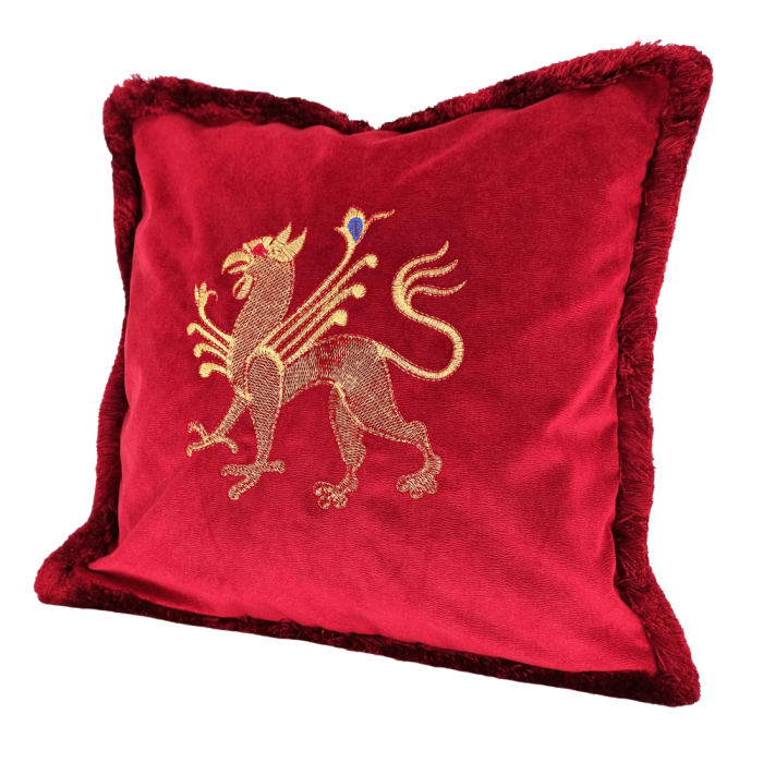 https://www.oggettiveneziani.com/8839-large_default/decorative-pillow-case-red-velvet-with-embroidered-gryphon.jpg